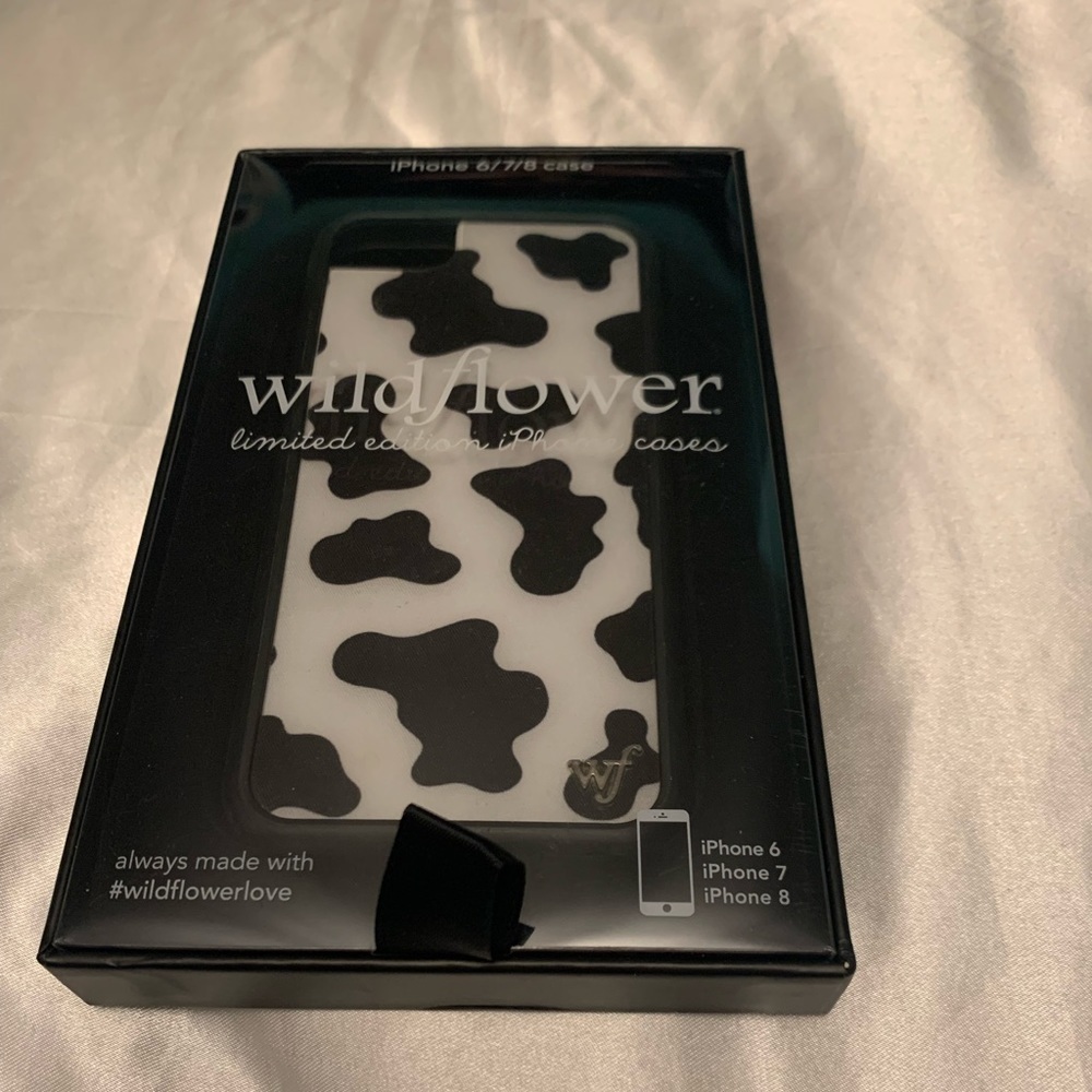 Wildflower IPhone 6/7/8/SE Cow Print Case